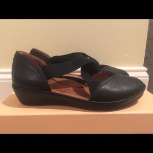 Lamour des Pieds black lamba shoes